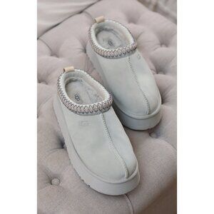UGG Tazz Slippers Size 9